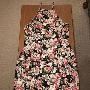Flowy flower print dress!